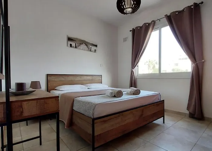 Mycyprusstay - Jo's Cosy 1 Bedroom アパート パ フォス